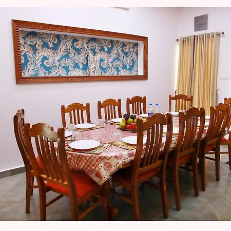 Periyar Villa Home Stay - Thekkady Eksteriør billede