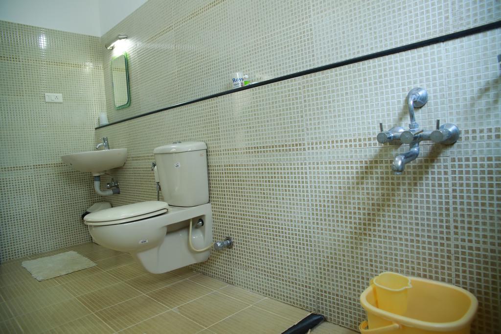 Periyar Villa Home Stay - Thekkady Eksteriør billede